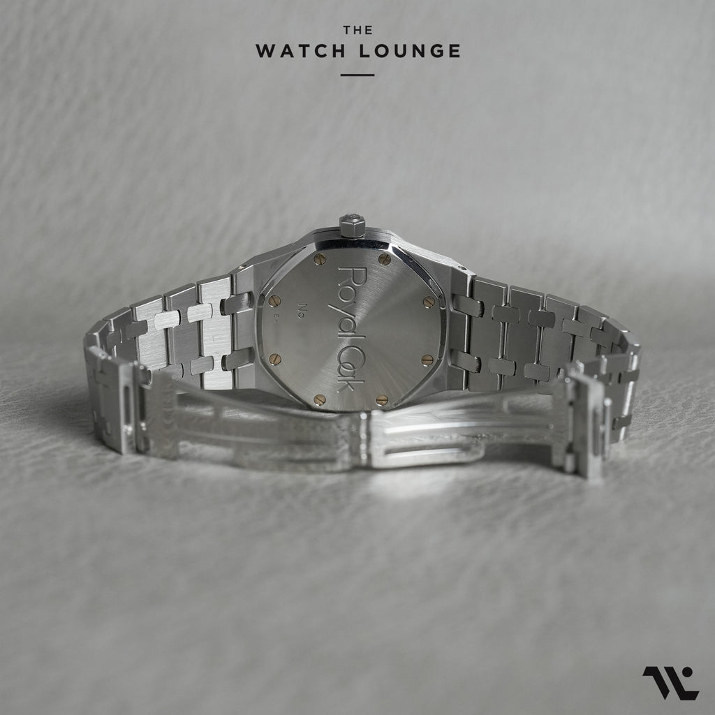 Royal Oak, Dual Time and Power Reserve