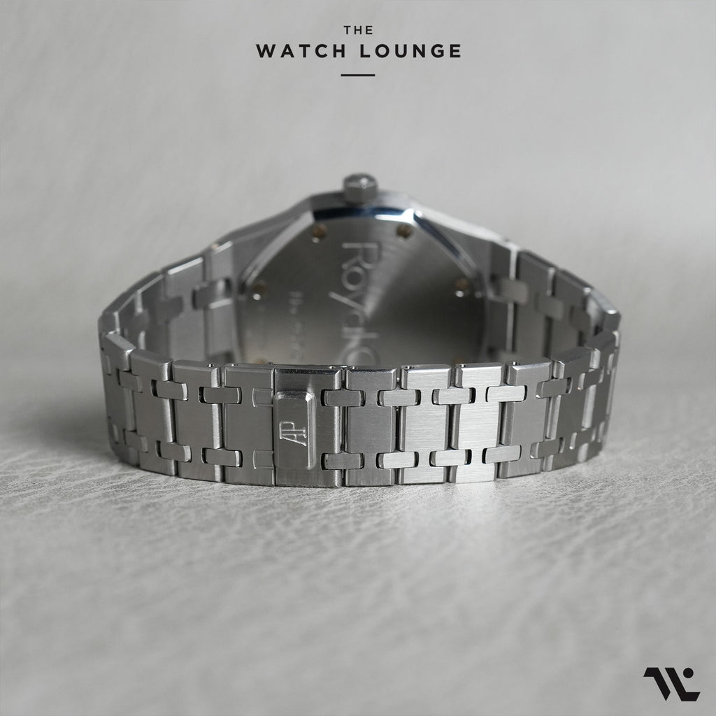 Royal Oak, Dual Time and Power Reserve