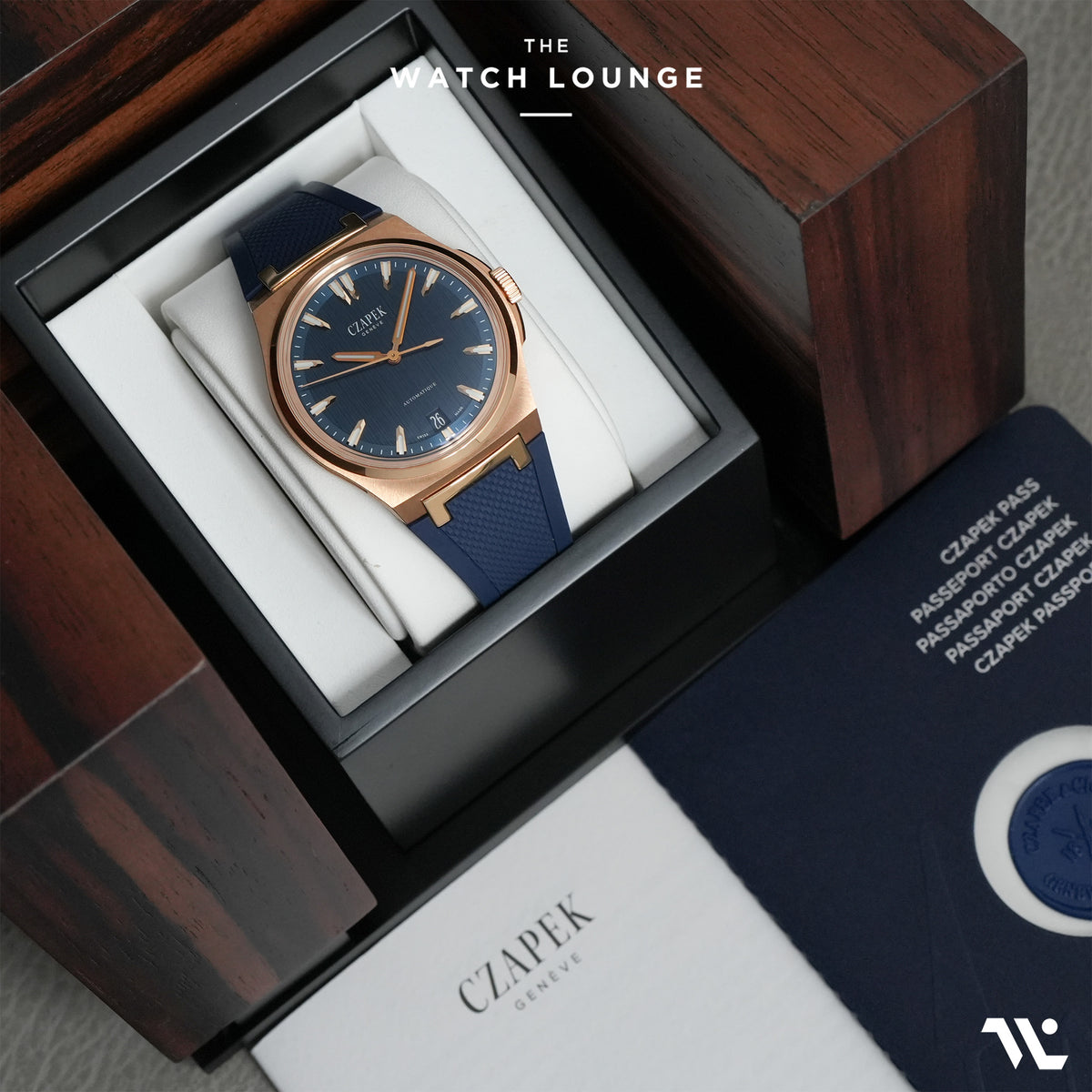Antarctique Mount Erebus with Blue Dial and Rose Gold Case ref. 1544-FG