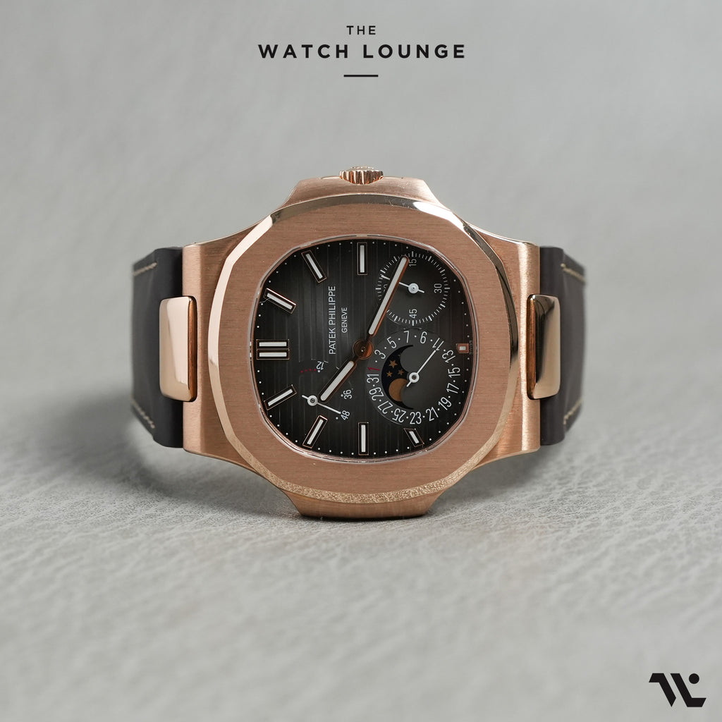 Nautilus Asymmetric Dial with Moon Phase and Power Reserve Indicators ref. 5712R