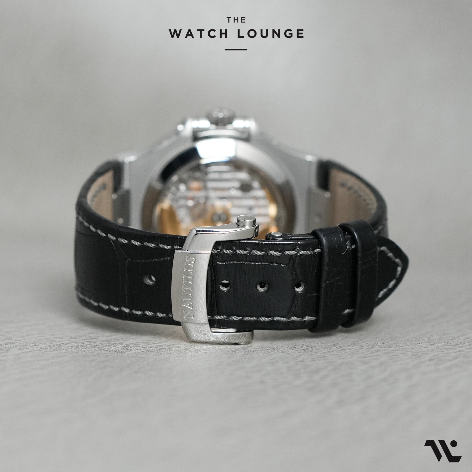 Nautilus Annual Calendar Sunburst Black Dial 5726A