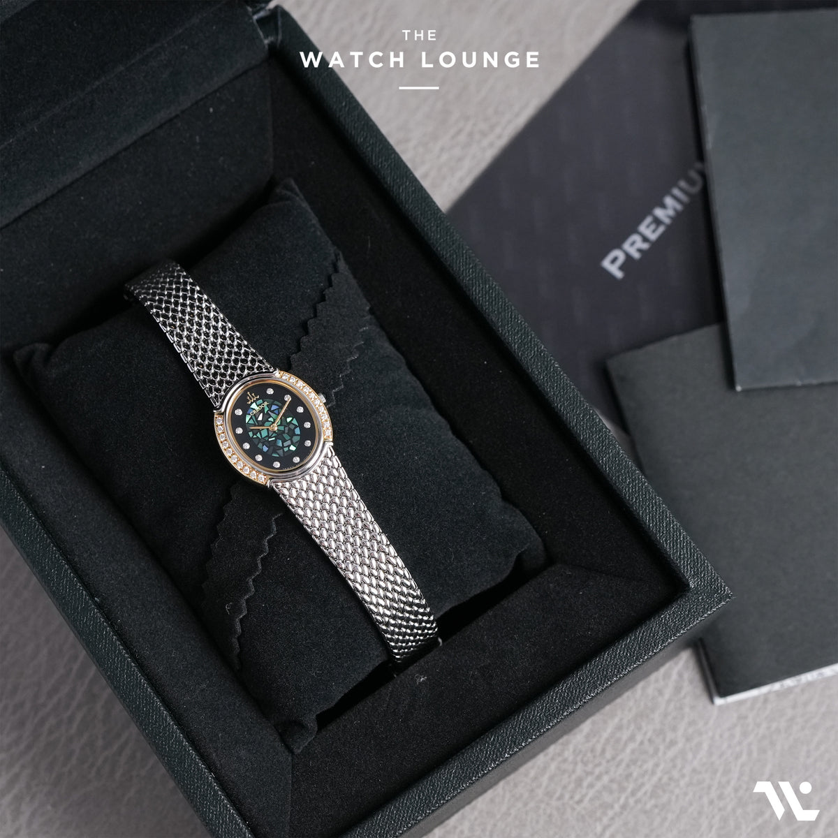 Signo Diamond Set Bezel with Green Raden Mother-of-Pearl Mosiac Dial Ref. GSWE858