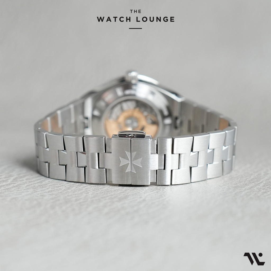 Overseas Small with Diamond-set Bezel