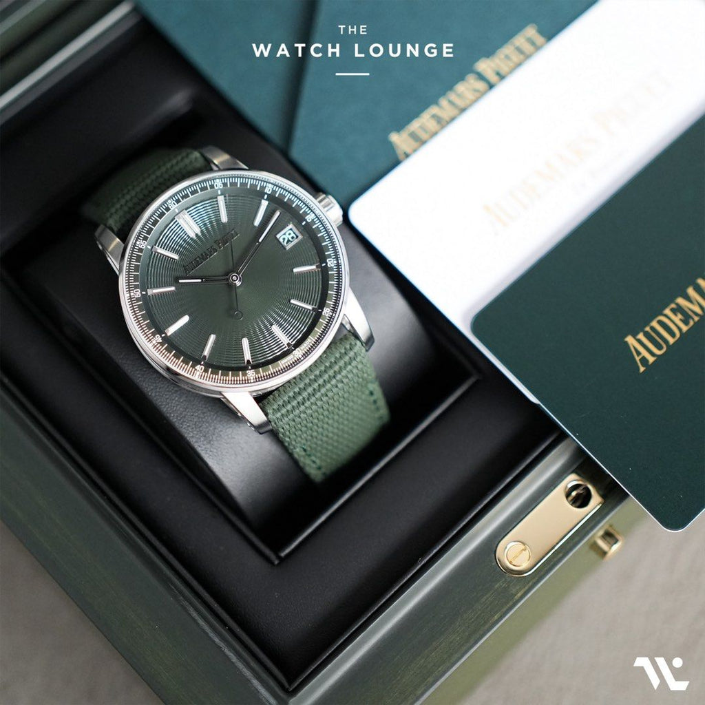 Code 1159 with Khaki Green Dial ref. 15210ST