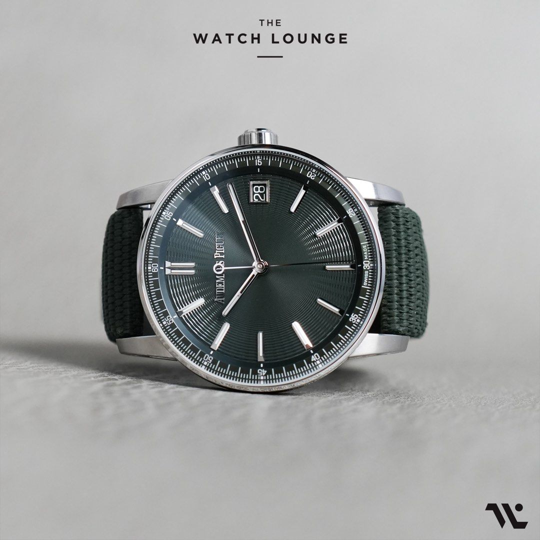 Code 1159 with Khaki Green Dial ref. 15210ST